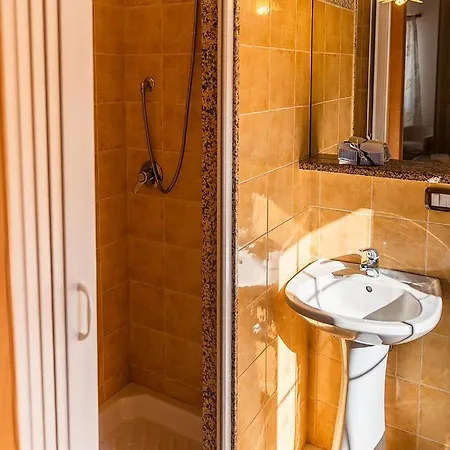 Oda ve Kahvaltı Sciuscia' Alcamo Marina