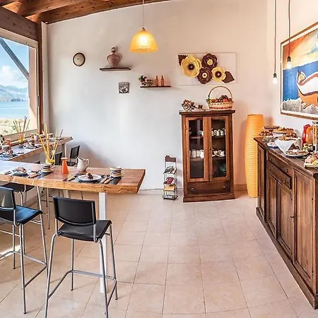 Oda ve Kahvaltı Sciuscia' 3*