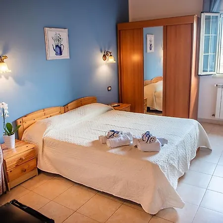 Sciuscia' 3* 알카모 마리나